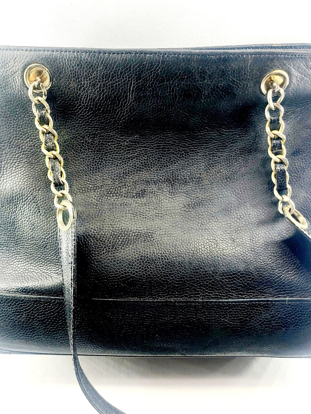 Chanel Leather Shoulder Bag - Picture 5 of 7